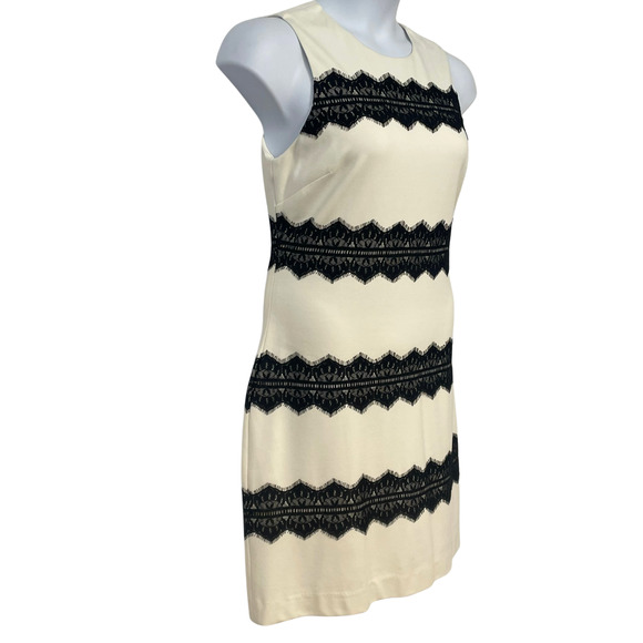 Belle Badgley Mischka Sz 12 Sleeveless Sheath Dress Cream w/Black Lace Bands - Picture 2 of 11